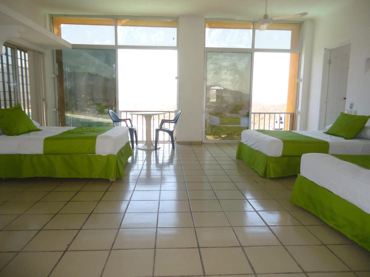 Casa Mexicana La Reyna Manzanillo Exterior photo
